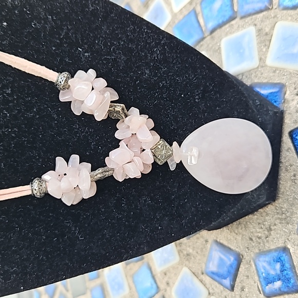 Quartz Necklace Silver tone Beads Suede Cord Customizable Length Light Pink W OS - Picture 3 of 5